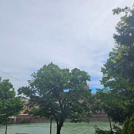 Heart Of Verona Bagian luar foto